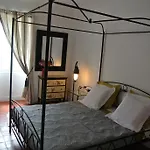 Гостевой дом Le Clos Des Mylandes 4*
