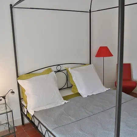 Guest house Le Clos Des Mylandes 4*