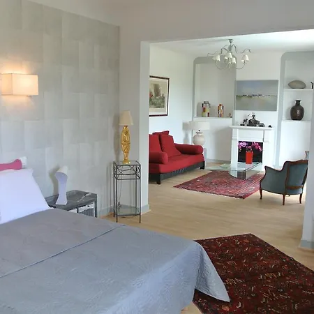 Le Clos Des Mylandes & Yoga 4*