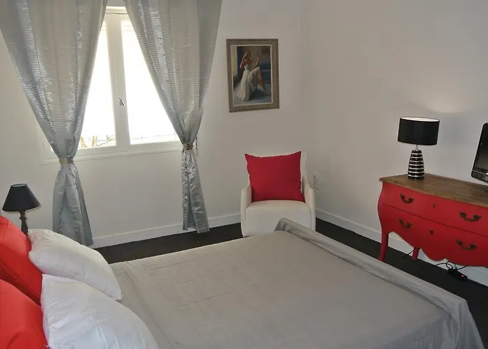 Le Clos Des Mylandes 4*