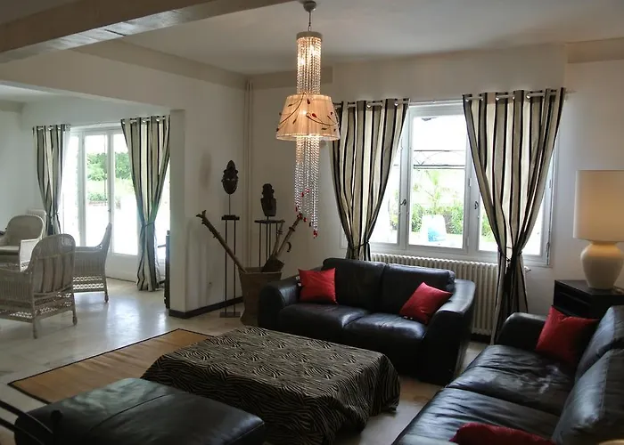 Le Clos Des Mylandes Πανσιόν 4*