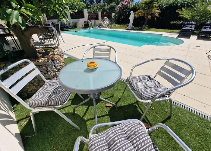 Le Clos Des Mylandes 게스트하우스